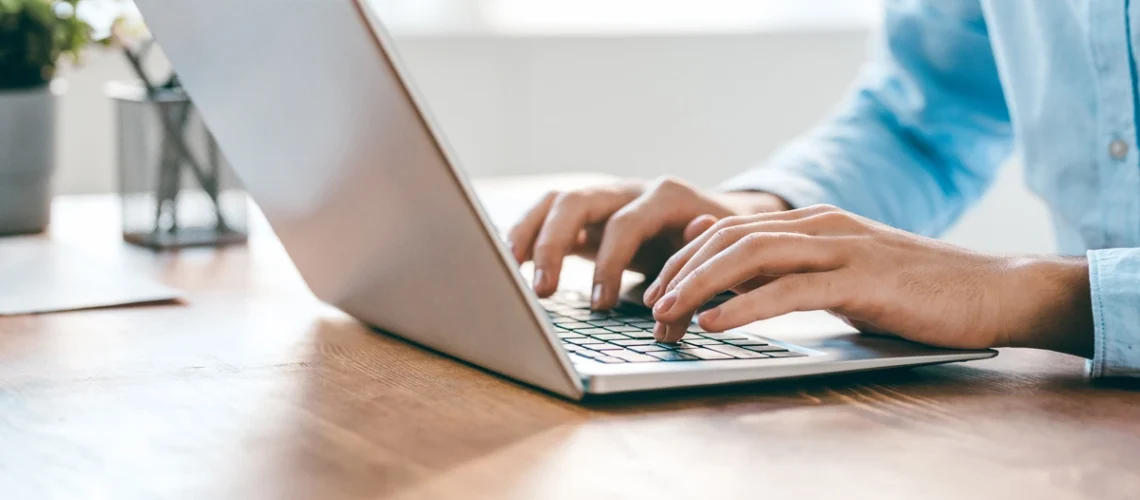 plataforma_evidenzia_laptop